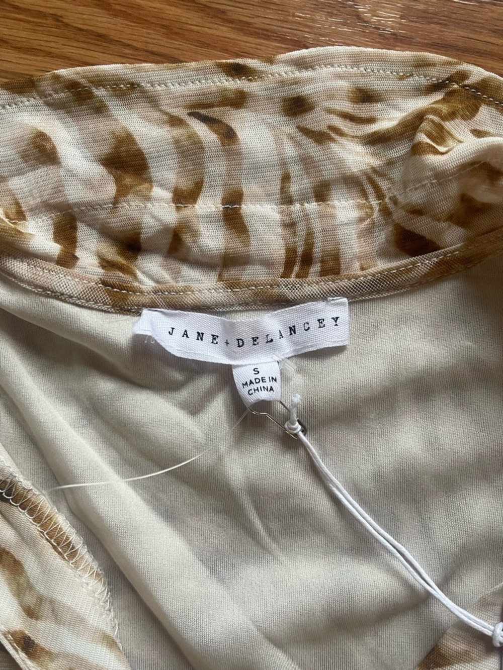 NWTJane and Delancey Beige and Brown Sleeveless Ruched Button-Front Collared Top - Picture 2 of 3